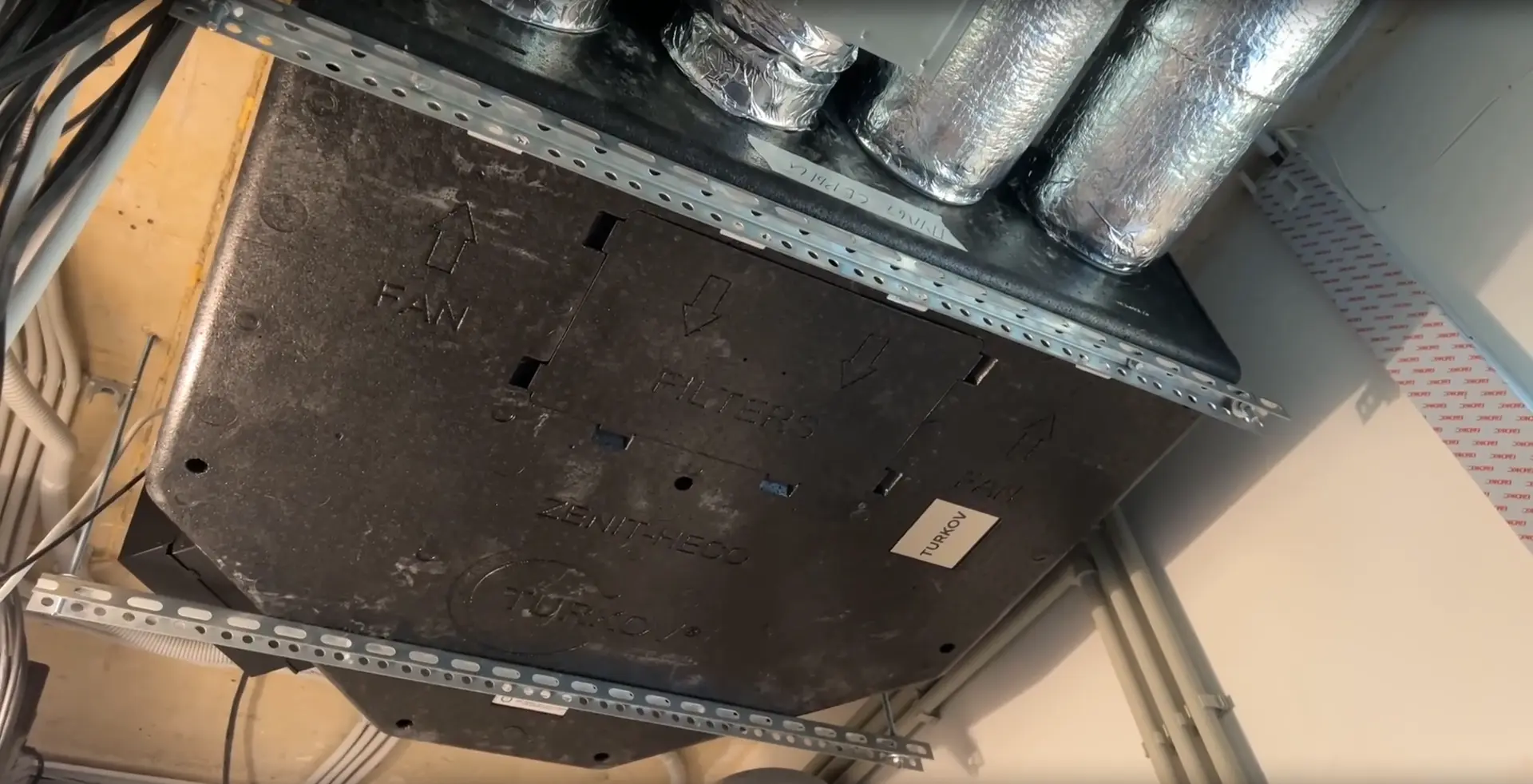 Приточно-вытяжная установка TURKOV Zenit HECO 350 в коттедже
